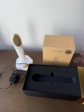 ENEO Advanced Red Light Facial / Body Device